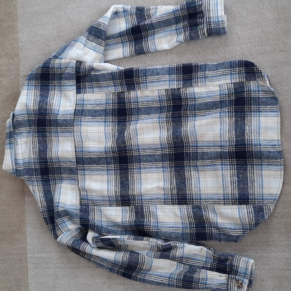 Blue and White Plaid Button-Up Women's Shirt Jacket - Picture 4 of 4